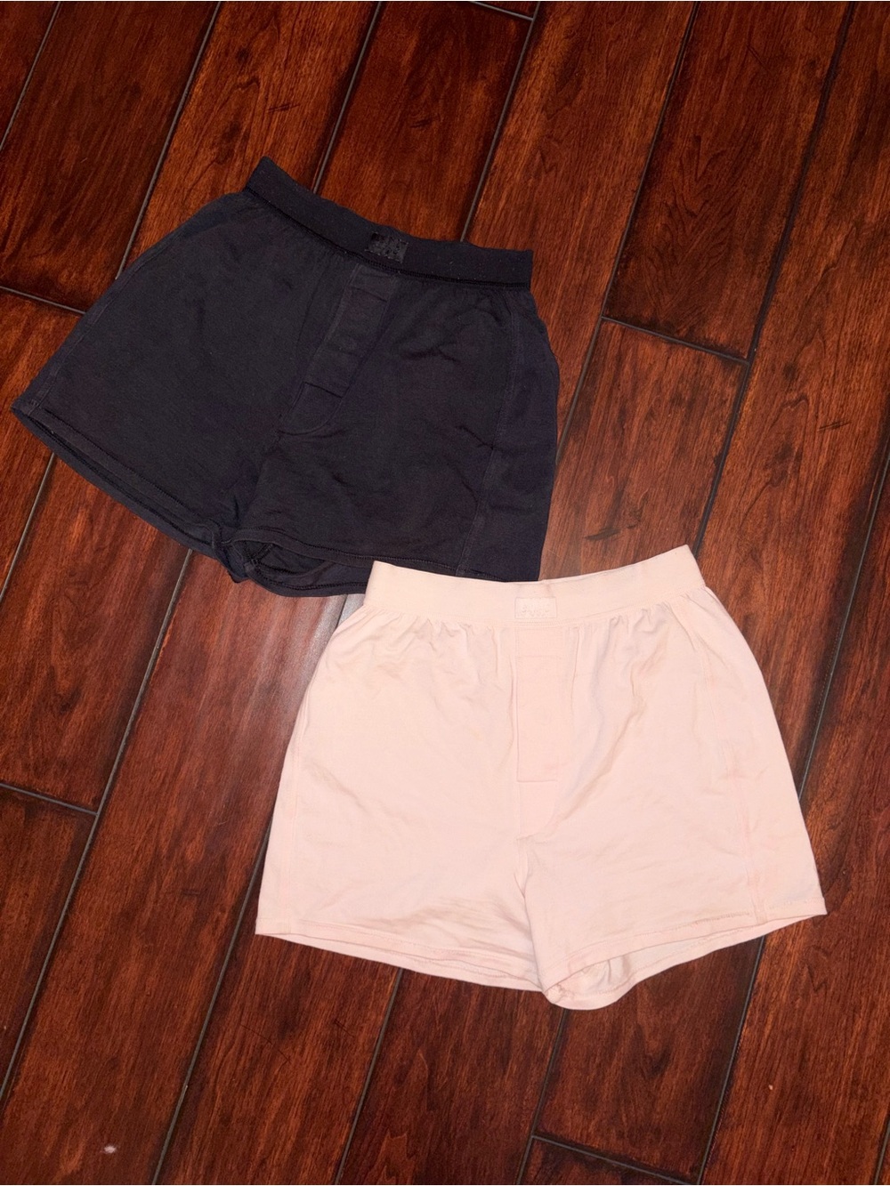 SKIMS (2) Boyfriend Loose Boxer Shorts - light pink and black